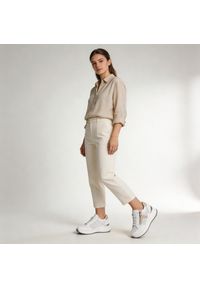 Sneakersy damskie Vinceza, ze skóry naturalnej licowej ażurowa cholewka zamek i sznurowanie lekka podeszwa, białe, 95403. Okazja: na spacer, na co dzień. Zapięcie: sznurówki. Kolor: biały. Materiał: skóra. Szerokość cholewki: normalna. Wzór: ażurowy. Obcas: na platformie. Styl: casual, elegancki, sportowy, klasyczny #4