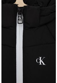 Calvin Klein Jeans Kurtka dziecięca IG0IG01040.4890 kolor czarny. Okazja: na co dzień. Kolor: czarny. Materiał: poliester. Długość rękawa: raglanowy rękaw. Styl: casual #3