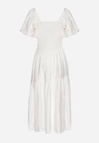 Born2be - Biała Sukienka Rozkloszowana z Wiskozy z Kwadratowym Dekoltem i Drapowaniem Napessia. Okazja: na co dzień. Typ kołnierza: dekolt kwadratowy. Kolor: biały. Materiał: wiskoza. Styl: elegancki, casual, klasyczny #7