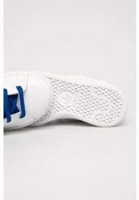adidas Originals - Buty dziecięce Stan Smith. Nosek buta: okrągły. Zapięcie: sznurówki. Kolor: biały. Materiał: syntetyk, materiał, skóra ekologiczna, guma. Szerokość cholewki: normalna. Model: Adidas Stan Smith #4