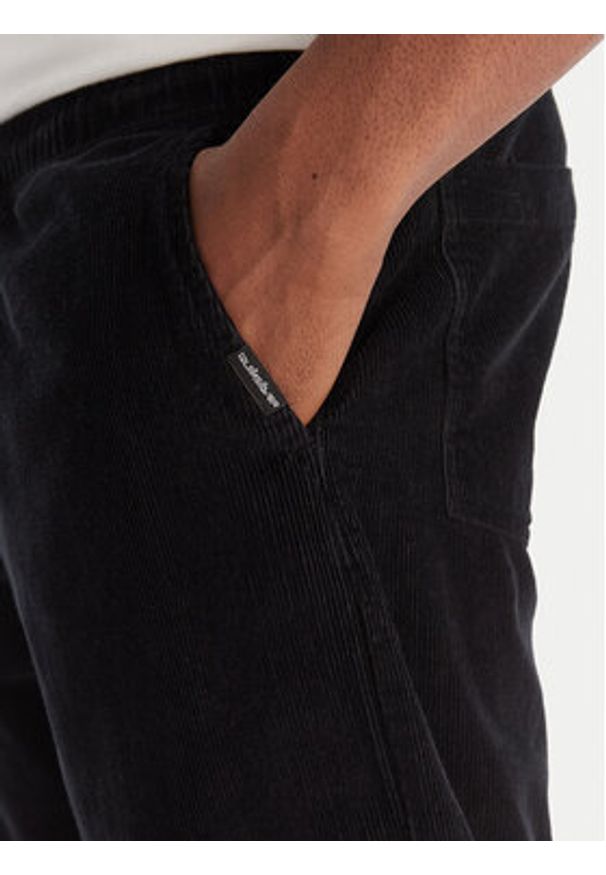 Quiksilver Spodnie materiałowe Taxer EQYNP03315 Czarny. Kolor: czarny. Materiał: materiał