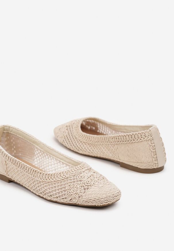 Born2be - Beżowe Siateczkowe Balerinki Deovana. Okazja: na co dzień, na spacer. Kolor: beżowy. Materiał: materiał, jeans, jedwab. Obcas: na obcasie. Styl: elegancki, casual. Wysokość obcasa: niski