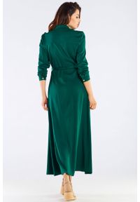Sukienki.shop - Trapezowa sukienka maxi z koszulową górą. Okazja: na co dzień, na spacer. Materiał: wiskoza, elastan, materiał. Wzór: nadruk. Sezon: lato. Typ sukienki: koszulowe, trapezowe. Styl: sportowy, casual, elegancki. Długość: maxi #4