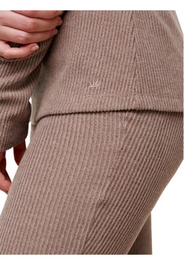 Triumph Koszulka piżamowa Thermal MyWear Top LSL 10216551 Beżowy Regular Fit. Kolor: beżowy. Materiał: syntetyk