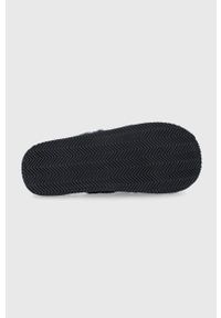 Polo Ralph Lauren Kapcie kolor czarny. Nosek buta: okrągły. Kolor: czarny. Materiał: materiał, guma. Wzór: gładki