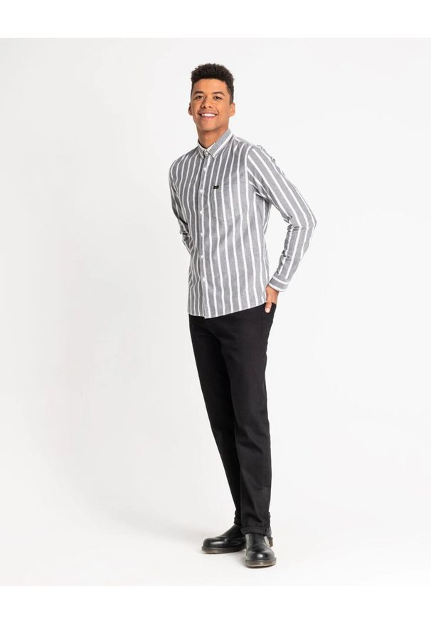 Lee - LEE SLIM BUTTON DOWN MĘSKA KOSZULA W PASKI BLACK L66XRG01 112116799. Typ kołnierza: button down. Wzór: paski