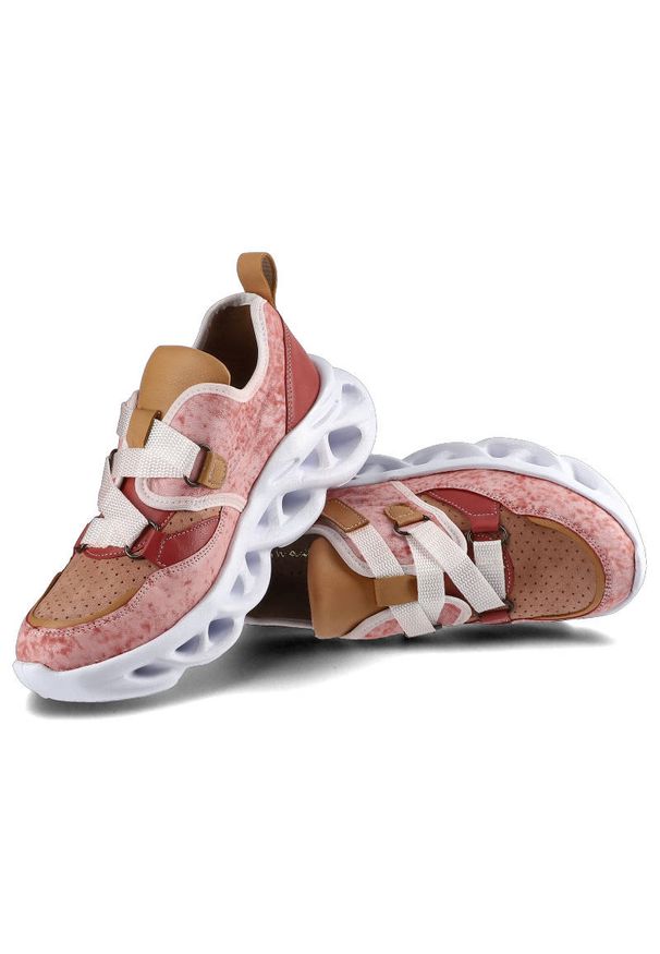 Koralowe Sneakersy Maciejka Damskie Modne Obuwie. Zapięcie: rzepy. Kolor: różowy. Materiał: tkanina, skóra. Szerokość cholewki: normalna. Wzór: paski, ażurowy. Styl: sportowy