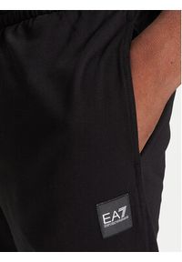 EA7 Emporio Armani Dres 7M000907 AF13512 UC001 Czarny Regular Fit. Kolor: czarny. Materiał: bawełna