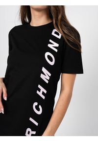 John Richmond - Richmond Sport T-Shirt | RWA22014TS | Kobieta | Czarny. Kolor: czarny. Materiał: bawełna. Długość rękawa: krótki rękaw. Długość: krótkie. Wzór: nadruk, aplikacja. Styl: sportowy #3