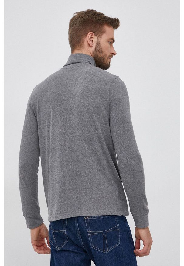 Samsoe & Samsoe - Samsoe Samsoe Longsleeve bawełniany kolor szary gładki. Okazja: na co dzień. Typ kołnierza: golf. Kolor: szary. Materiał: bawełna. Długość rękawa: długi rękaw. Wzór: gładki. Styl: casual