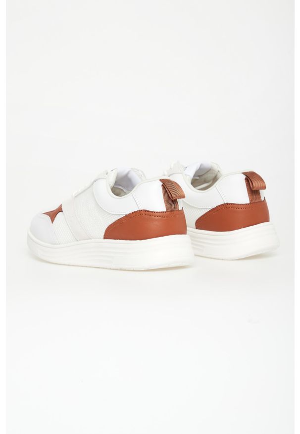 Liu Jo - Sneakersy męskie skórzane LIU JO. Materiał: skóra