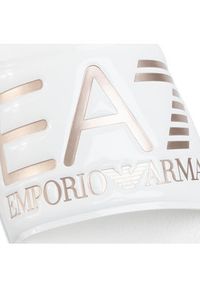 EA7 Emporio Armani Klapki XCP001 XCC22 M632 Biały. Kolor: biały. Materiał: skóra