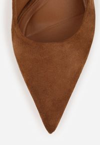 Renee - Brązowe Czółenka Slingback VICES na Kaczuszce Anatera. Okazja: na co dzień. Zapięcie: bez zapięcia. Kolor: brązowy. Materiał: zamsz, jeans. Obcas: na szpilce. Styl: casual, elegancki. Wysokość obcasa: średni #3