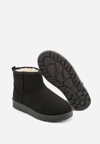Born2be - Czarne Wsuwane Śniegowce do Kostki z Imitacji Zamszu Atuvitta. Okazja: na co dzień. Zapięcie: bez zapięcia. Kolor: czarny. Materiał: zamsz. Styl: casual