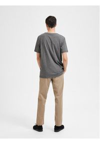 Selected Homme T-Shirt 16087843 Szary Regular Fit. Kolor: szary #6