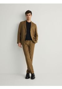Reserved - Lniane spodnie garniturowe slim - brązowy. Kolor: brązowy. Materiał: len #1