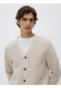 Reserved - Rozpinany kardigan - kremowy. Kolor: kremowy. Materiał: dzianina, bawełna #1