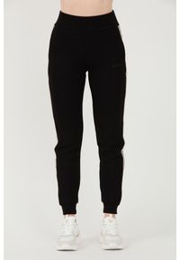 Guess - GUESS Czarne damskie spodnie dresowe Britney Jogger, Rozmiar XS. Kolor: czarny. Materiał: dresówka #6