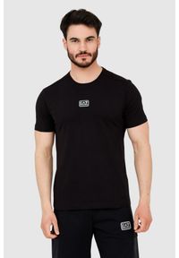 EA7 Emporio Armani - EA7 Czarny t-shirt męski z naszywką z logo, Rozmiar XXL. Kolor: czarny. Wzór: aplikacja #1