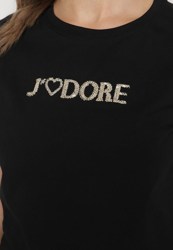 Born2be - Czarny Bawełniany T-shirt Ozdobiony Napisem Nalaviraen. Okazja: na randkę, na co dzień, na spacer. Kolor: czarny. Materiał: bawełna. Wzór: aplikacja, napisy. Styl: casual, elegancki