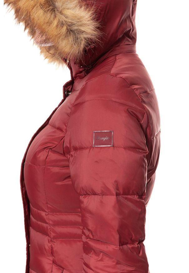Wrangler - DAMSKA KURTKA ZIMOWA WRANGLER LONG PUFFER SYRAH RED W4105V5S6. Materiał: futro, puch. Sezon: zima