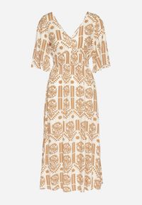 Born2be - Ciemnobeżowa Sukienka Wiskozowa Rozkloszowana z Odkrytymi Plecami w Print Boho Turaisa. Okazja: na co dzień. Typ kołnierza: dekolt w kształcie V. Kolor: beżowy. Materiał: wiskoza. Długość rękawa: długi rękaw. Wzór: nadruk. Typ sukienki: rozkloszowane, proste. Styl: boho #4