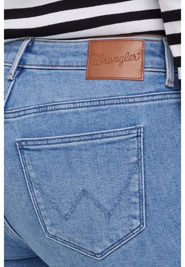 Wrangler jeansy SKINNY IN THE CLOUDS damskie medium waist. Kolor: niebieski