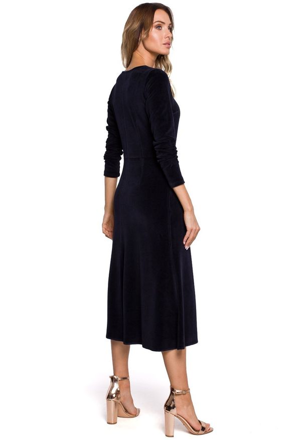 MOE - Sukienka welurowa midi rozkloszowana z rękawem 3/4 bawełniana granat. Materiał: welur, bawełna. Styl: elegancki. Długość: midi