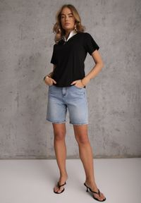 Renee - Czarny T-shirt z Bawełny Ozdobiony Apaszką z Satyny Willow. Okazja: na co dzień. Kolor: czarny. Materiał: satyna, bawełna. Długość rękawa: krótki rękaw. Długość: krótkie. Wzór: aplikacja. Styl: casual, elegancki #7