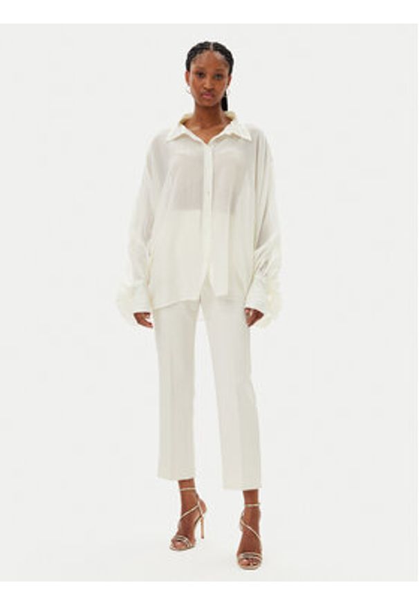 Kontatto Koszula B3003C E25B2C.11 Écru Relaxed Fit. Kolor: kremowy. Materiał: bawełna