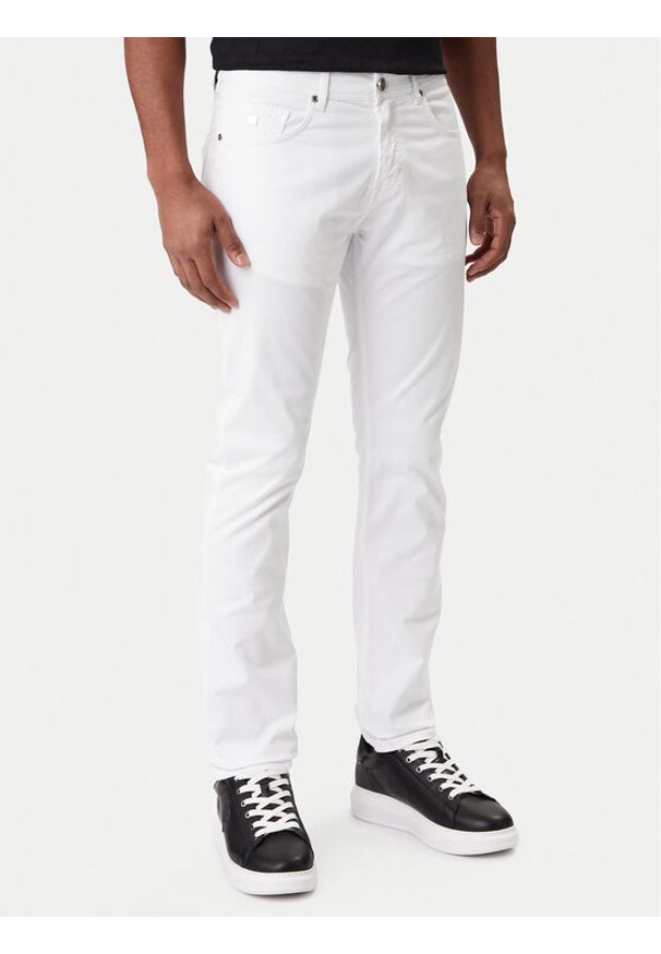 Karl Lagerfeld - KARL LAGERFELD Jeansy 265501 561805 Biały Slim Fit. Kolor: biały