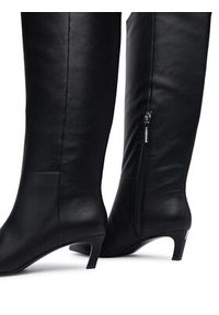 Calvin Klein Botki Ess Kitten Heel Long Boots HW0HW02690 Czarny. Kolor: czarny. Materiał: skóra