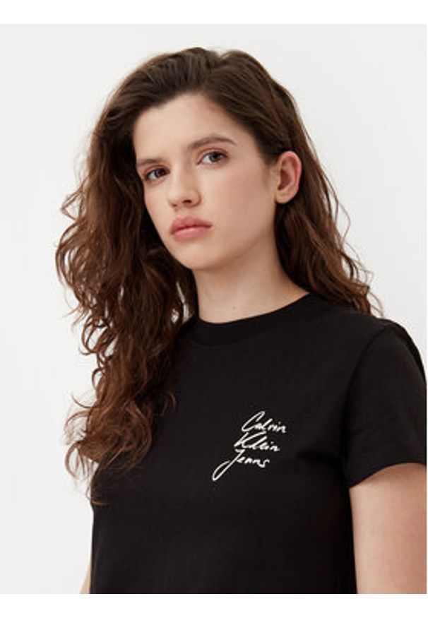 Calvin Klein Jeans T-Shirt Script Institutional J20J224984 Czarny Slim Fit. Kolor: czarny. Materiał: bawełna