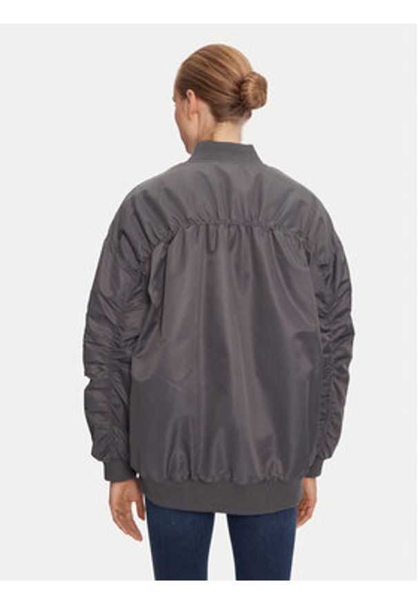 only - ONLY Kurtka bomber Mille 15322732 Szary Oversize. Kolor: szary. Materiał: syntetyk
