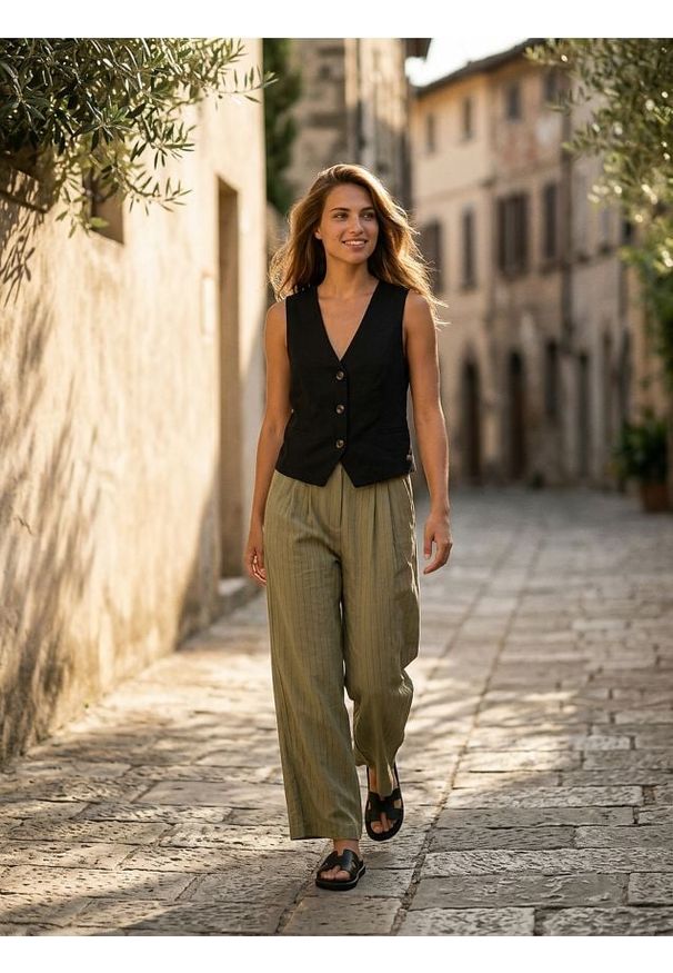 Sinsay - Spodnie wide leg w pionowe paski z wiskozą i domieszką lnu - wielobarwny. Materiał: wiskoza, len. Wzór: paski