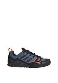 Adidas - Buty Terrex Swift Solo 2.0 Hiking. Kolor: wielokolorowy, pomarańczowy, czarny, szary. Materiał: materiał. Model: Adidas Terrex #1