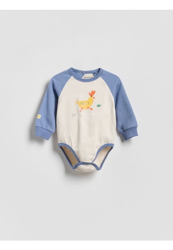 Reserved - Bawełniane body z nadrukiem - kremowy. Kolor: kremowy. Materiał: bawełna. Wzór: nadruk