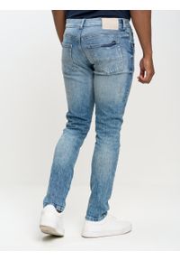 Big-Star - Spodnie jeans męskie skinny Owen 141. Okazja: na co dzień. Stan: obniżony. Kolor: niebieski. Wzór: kratka. Styl: sportowy, casual, klasyczny, retro