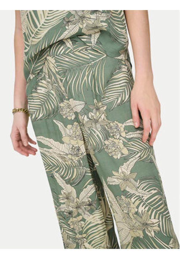 only - ONLY Spodnie materiałowe Palina 15324503 Zielony Loose Fit. Kolor: zielony. Materiał: wiskoza