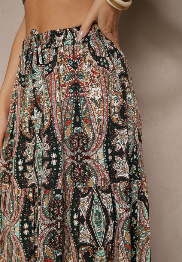 Renee - Beżowo-Czarna Spódnica z Wiskozy Ozdobiona Motywem Paisley Ellivae. Okazja: na co dzień. Kolor: beżowy. Materiał: wiskoza. Wzór: paisley, aplikacja. Styl: elegancki, casual