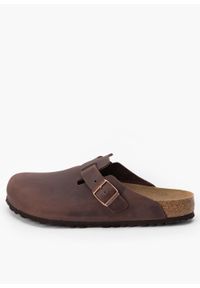 Birkenstock - Klapki męskie BIRKENSTOCK BOSTON SFB LEOI HABANA. Okazja: na co dzień, do pracy, na spacer. Kolor: brązowy. Styl: casual