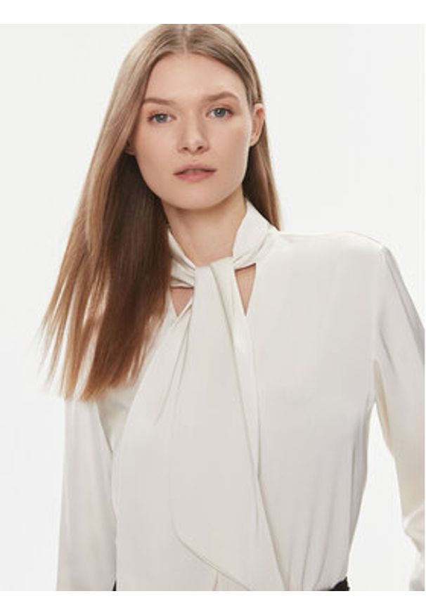 Calvin Klein Bluzka K20K206890 Écru Regular Fit. Materiał: syntetyk