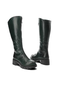 Zielone Kozaki Simen Modne Wygodne Buty Damskie. Okazja: na co dzień. Wysokość cholewki: przed kolano. Zapięcie: zamek. Kolor: zielony. Materiał: skóra. Szerokość cholewki: normalna. Sezon: zima, jesień. Styl: casual, elegancki #6