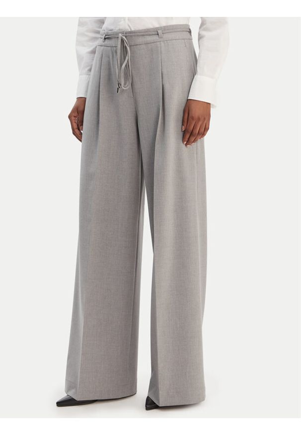 Hugo - HUGO Spodnie materiałowe Haminde 50555897 Szary Regular Fit. Kolor: szary. Materiał: syntetyk