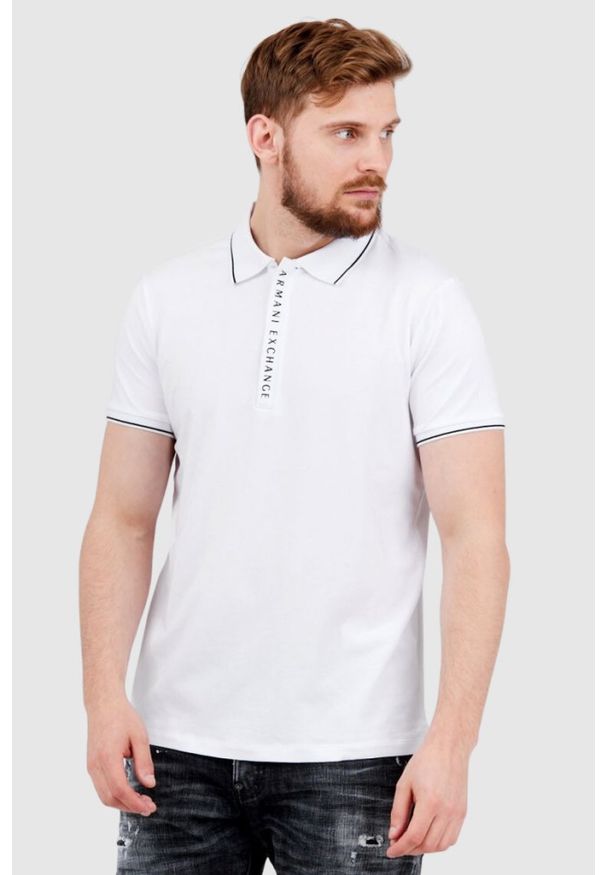 Armani Exchange - ARMANI EXCHANGE Biała męska koszulka polo na suwak, Rozmiar M. Typ kołnierza: polo. Kolor: biały. Materiał: bawełna. Wzór: aplikacja