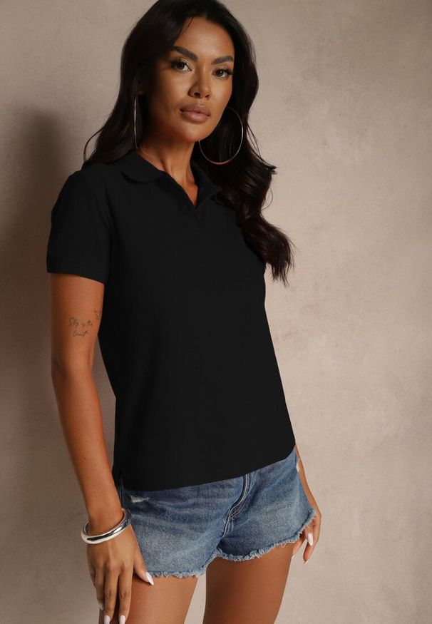 Renee - Czarny Bawełniany T-shirt Typu Polo Arsenllia. Okazja: na co dzień. Typ kołnierza: polo. Kolor: czarny. Materiał: bawełna. Styl: elegancki, casual, klasyczny