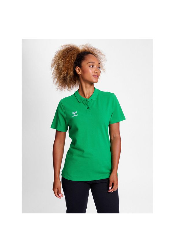 Damska koszulka polo Hummel Go 2.0. Typ kołnierza: polo. Kolor: zielony. Materiał: tkanina