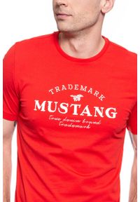 Mustang - MUSTANG T SHIRT Alex C Print 1009500 7130. Kolor: czerwony. Wzór: nadruk #3