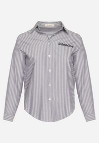 Born2be - Granatowa Koszula w Paski Zdobiona Haftem Denelle. Okazja: na co dzień, do pracy, na spotkanie biznesowe. Typ kołnierza: kołnierzyk klasyczny. Kolor: niebieski. Materiał: jeans. Długość rękawa: długi rękaw. Długość: długie. Wzór: aplikacja, haft, paski. Styl: biznesowy, klasyczny, casual #2