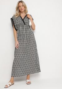 Born2be - Czarno-Biała Bawełniana Sukienka Rozkloszowana z Koronkowymi Wstawkami Laniwena. Kolor: czarny. Materiał: bawełna, koronka. Sezon: lato #3